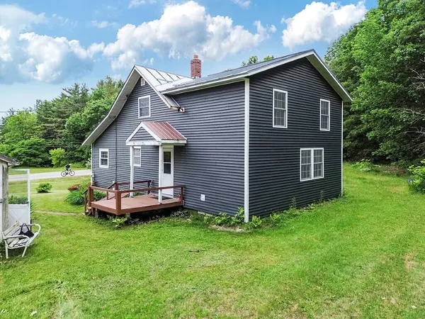 851 Lincoln ST, Waterville, ME 04901