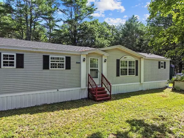 460 Coopers Mills RD, Windsor, ME 04363