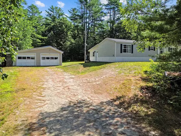 460 Coopers Mills RD, Windsor, ME 04363