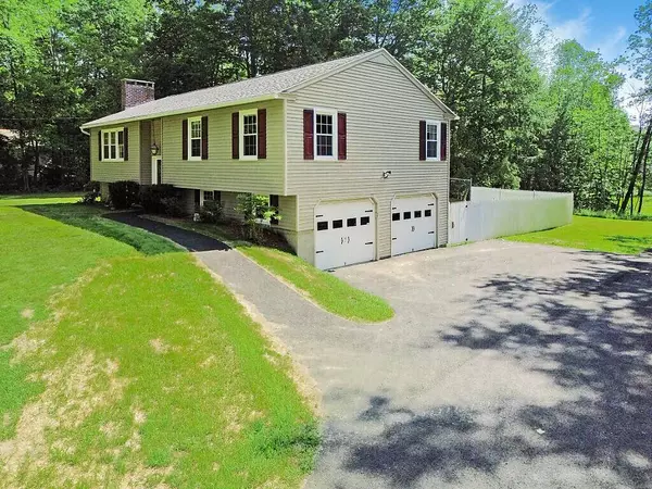 5 Frankwood DR, Winslow, ME 04901