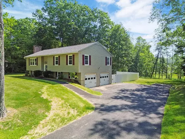 5 Frankwood DR, Winslow, ME 04901