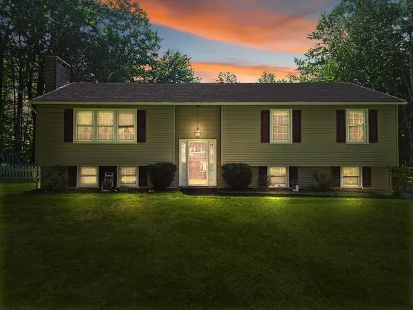 5 Frankwood DR, Winslow, ME 04901