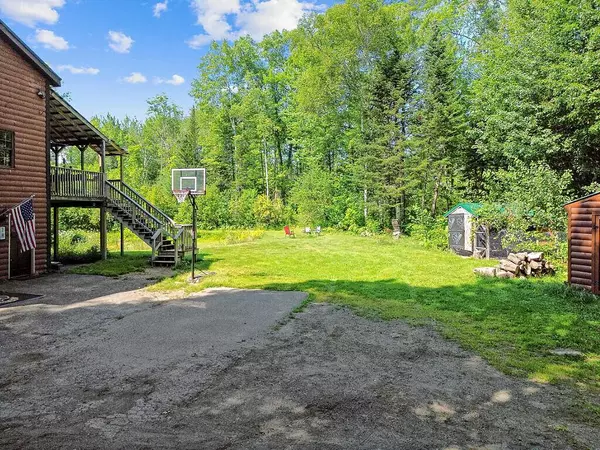 18 Fitzsimmons RD, Canaan, ME 04924