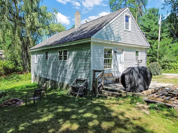 17 Hapworth LN, Winslow, ME 04901