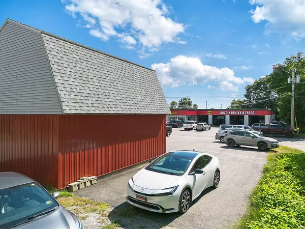 144 College AVE, Waterville, ME 04901