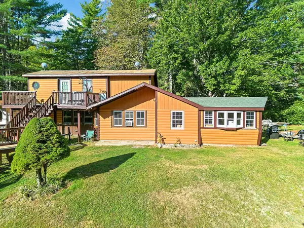 47 Adams LN, West Gardiner, ME 04345