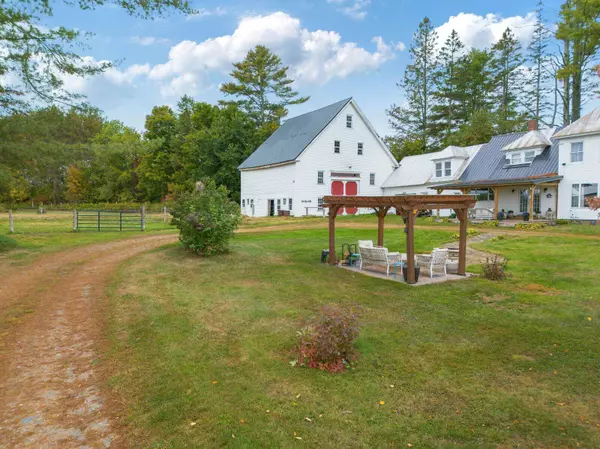 2046 E Ridge RD, Athens, ME 04912