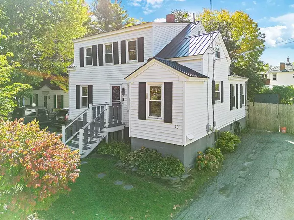 10 Edgewood ST, Waterville, ME 04901