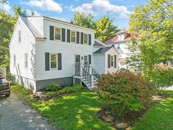 10 Edgewood ST, Waterville, ME 04901