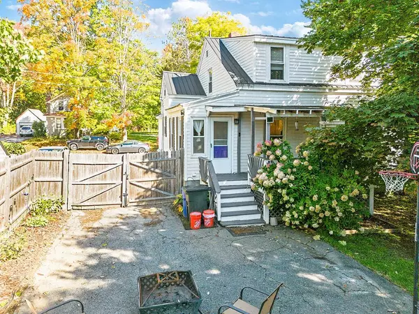 10 Edgewood ST, Waterville, ME 04901