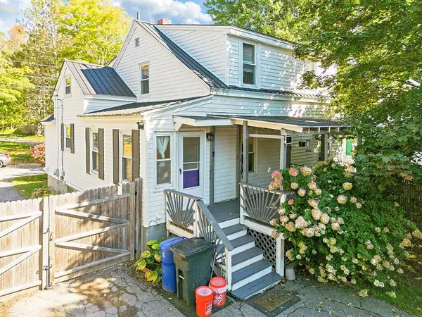 10 Edgewood ST, Waterville, ME 04901