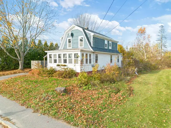 79 Grove ST, Waterville, ME 04901