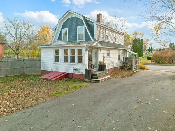 79 Grove ST, Waterville, ME 04901