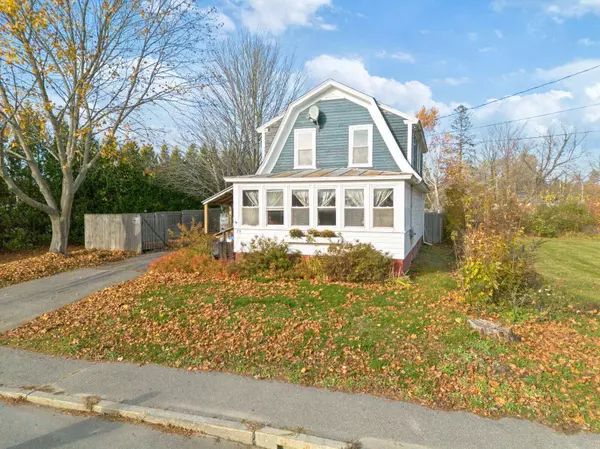 79 Grove ST, Waterville, ME 04901