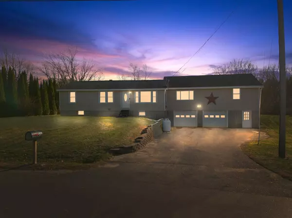 3 Kingman ST, Fairfield, ME 04937