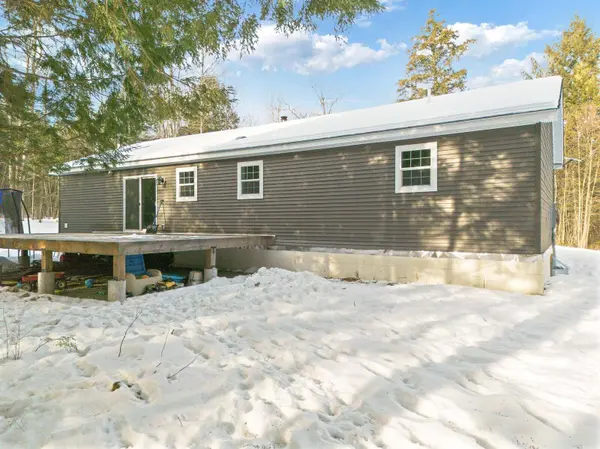 61 Kincaid LN, Smithfield, ME 04978