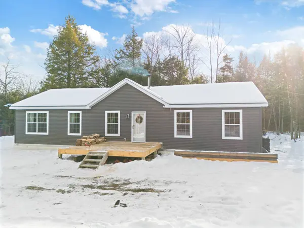 61 Kincaid LN, Smithfield, ME 04978