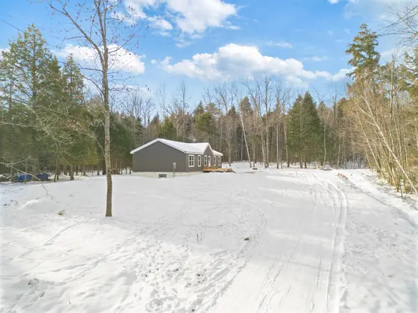 61 Kincaid LN, Smithfield, ME 04978