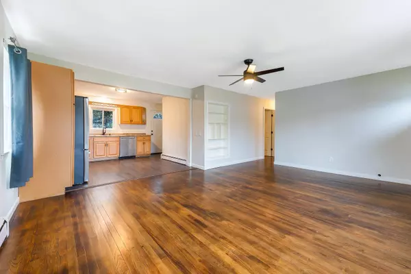 15 Bolduc AVE, Winslow, ME 04901