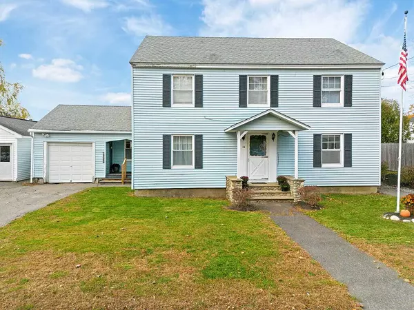 16 Hallowell ST, Winslow, ME 04901