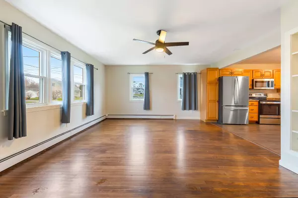 15 Bolduc AVE, Winslow, ME 04901