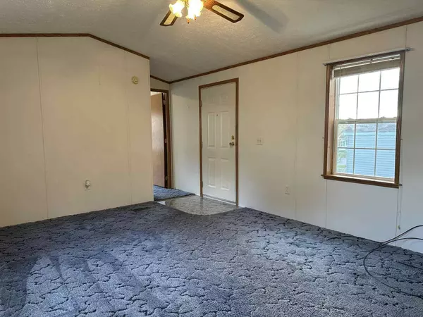 499 Augusta RD #24, Winslow, ME 04901