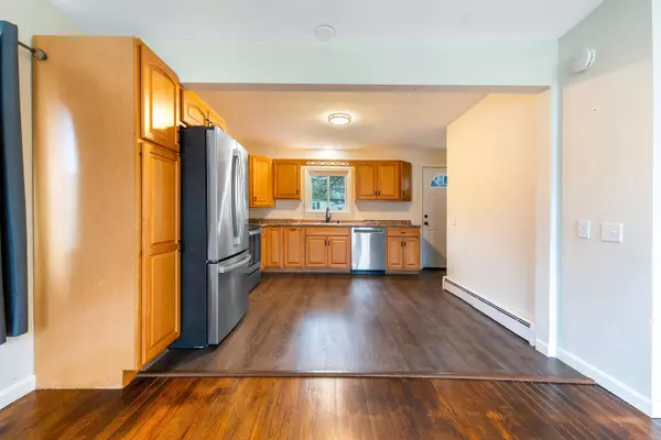 15 Bolduc AVE, Winslow, ME 04901