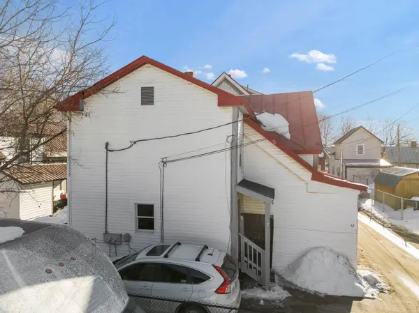 42 Carey LN, Waterville, ME 04901