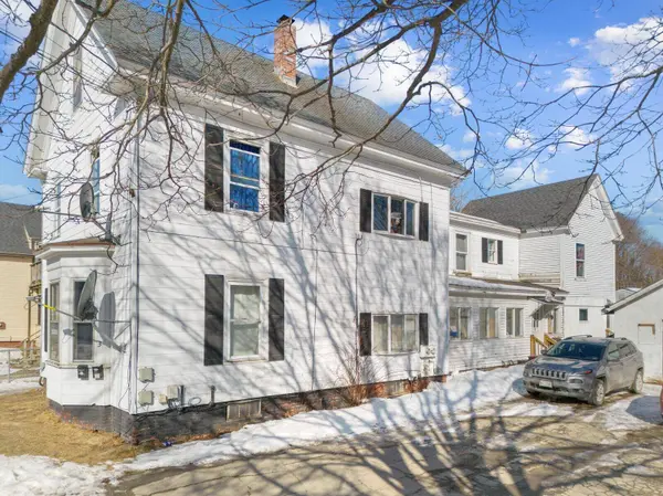 31 High ST, Waterville, ME 04901