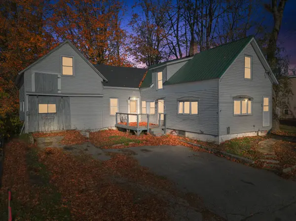 21 Water ST, Clinton, ME 04927