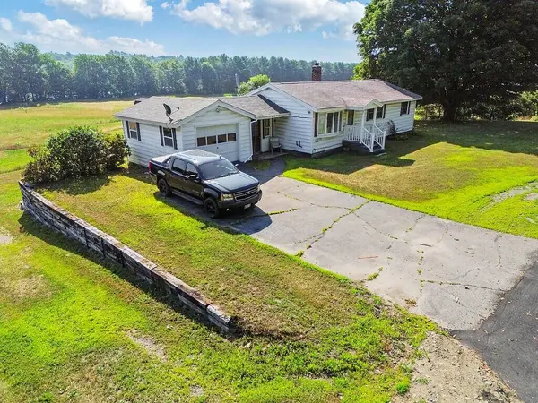 1072 Waterville RD, Skowhegan, ME 04976