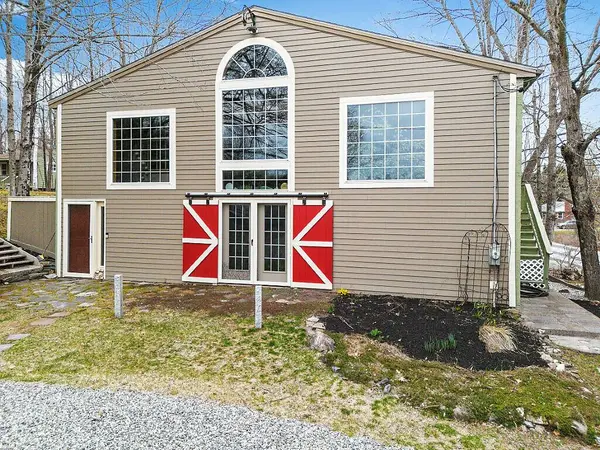 310 Ridge RD, Fairfield, ME 04975