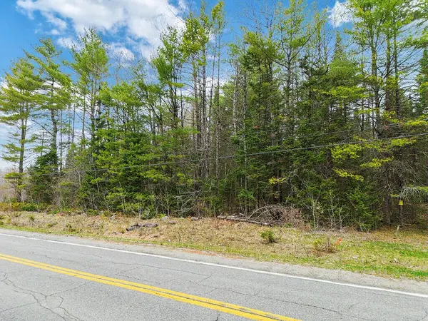 0 River RD, Detroit, ME 04929