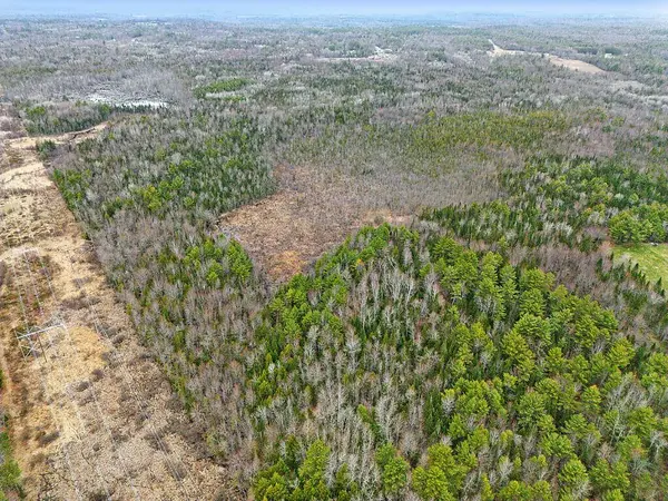 0 River RD, Detroit, ME 04929