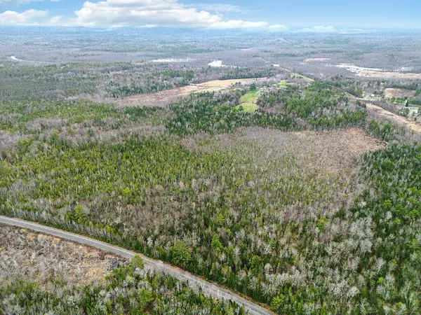 0 River RD, Detroit, ME 04929