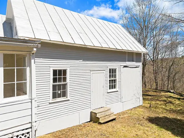 102 Main ST, Skowhegan, ME 04976