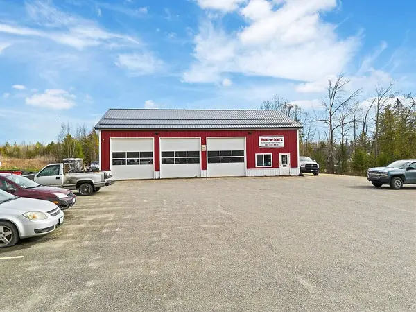 283 Hinckley RD, Clinton, ME 04927
