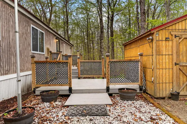 1051 Gardiner RD #29, Wiscasset, ME 04578