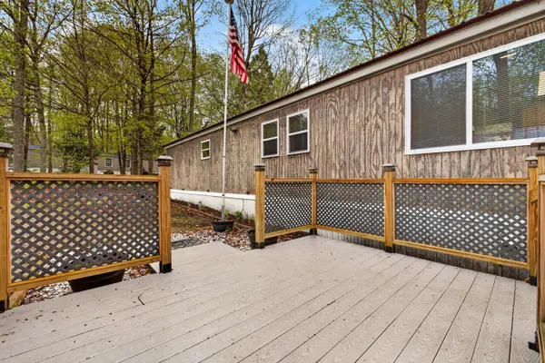 1051 Gardiner RD #29, Wiscasset, ME 04578