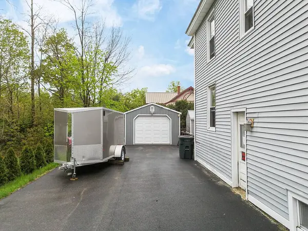 4 Pare ST, Waterville, ME 04901