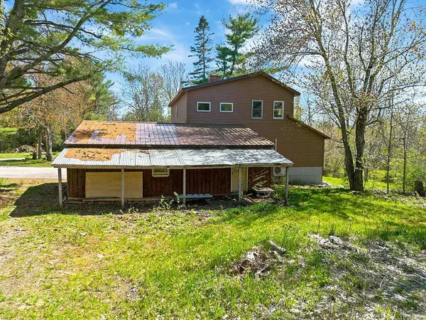 366 W Etna RD, Plymouth, ME 04969