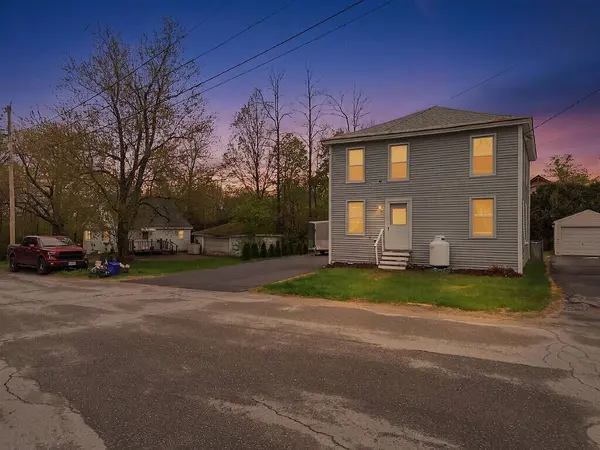 4 Pare ST, Waterville, ME 04901