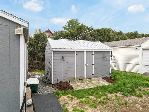 4 Pare ST, Waterville, ME 04901