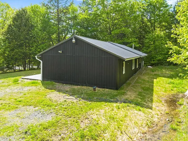 644 Rome RD, Rome, ME 04963