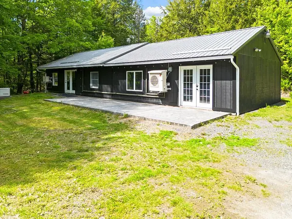 644 Rome RD, Rome, ME 04963