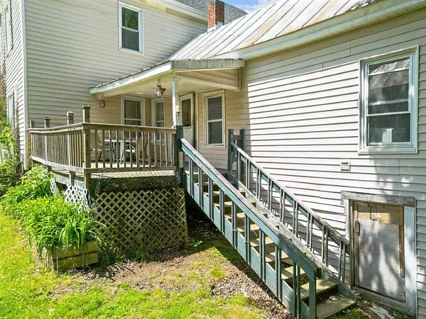 43 Fairfield ST, Oakland, ME 04963