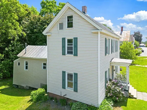43 Fairfield ST, Oakland, ME 04963