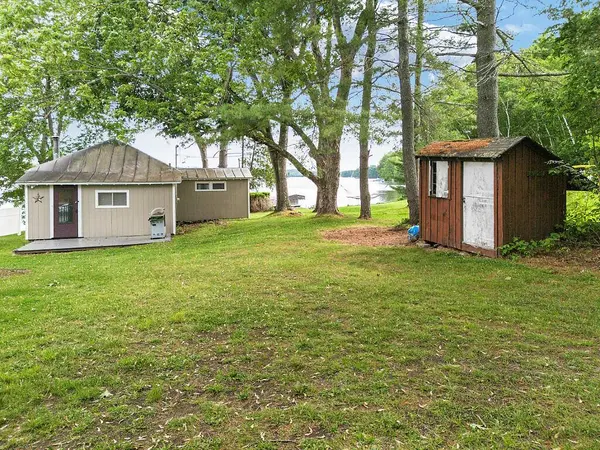 35 12th Fireroad, China, ME 04358