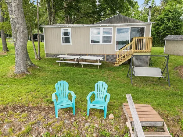 35 12th Fireroad, China, ME 04358
