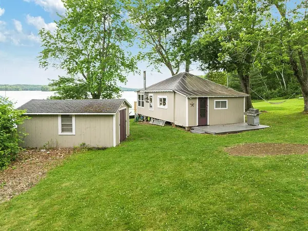 35 12th Fireroad, China, ME 04358